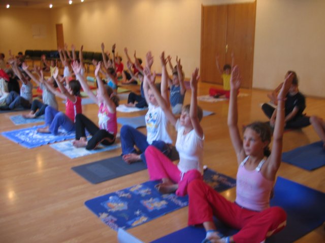 summercampyogaclass.jpg